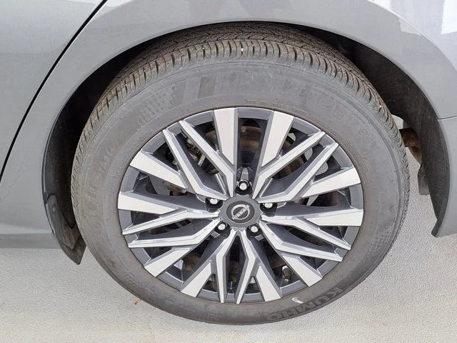 Used 2025 Gray Nissan 2.5 SV image 33