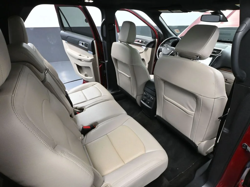 Used 2018 Red Ford Limited image 48