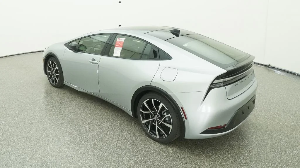 New 2026 Cutting Edge Toyota XSE image 18