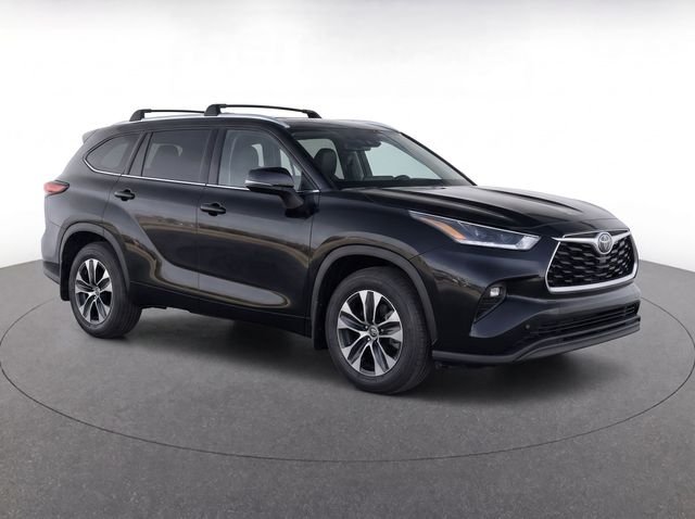 Used 2024 Black Toyota XLE image 2