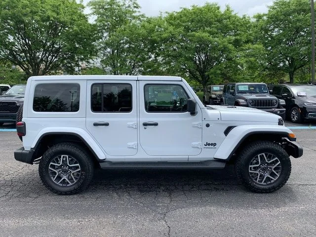 New 2026 Bright White Clearcoat Jeep Sahara image 9