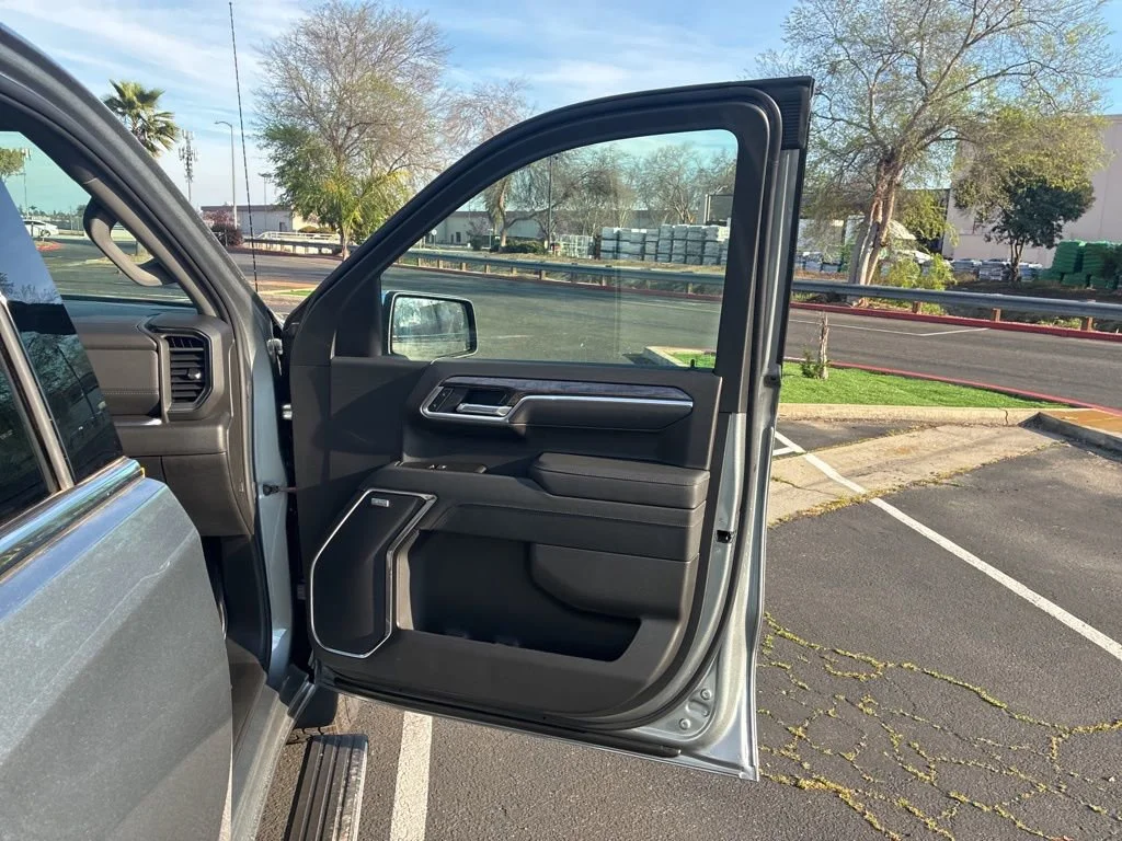 2026 Chevrolet Silverado 1500 LTZ - Photo 25