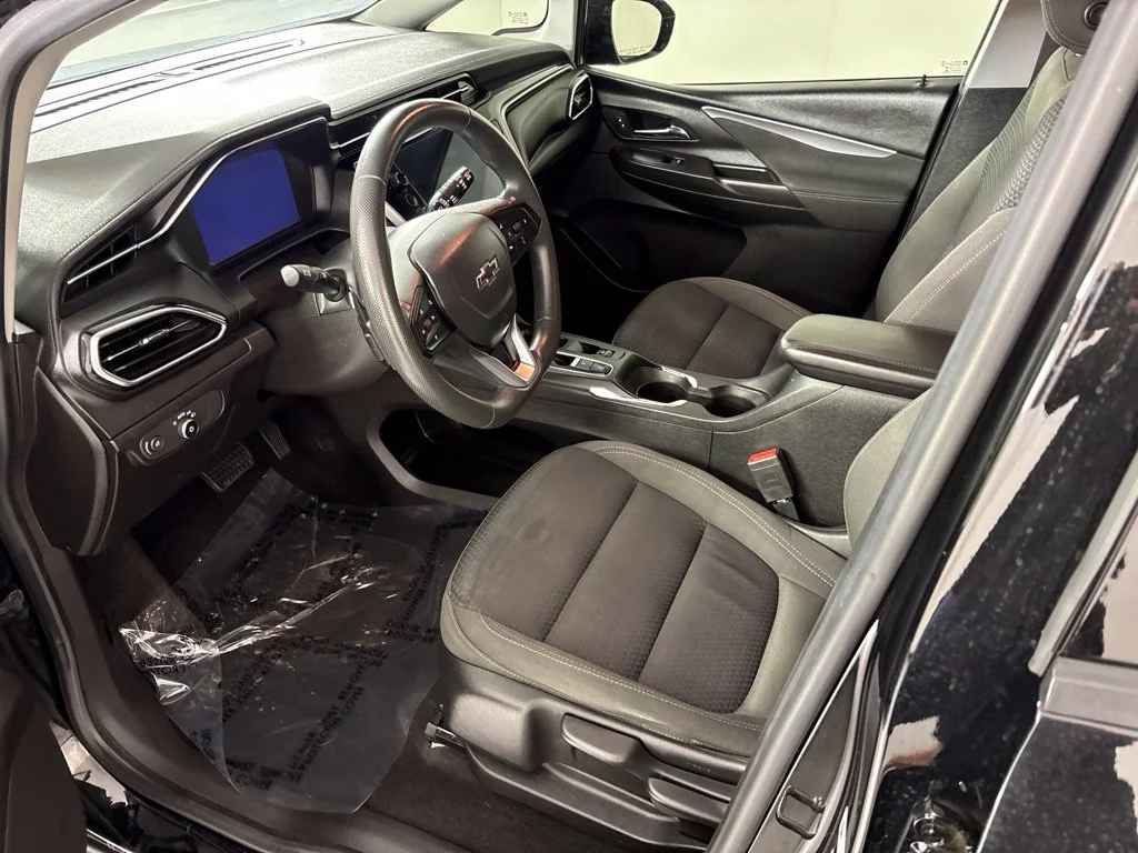 Used 2023 Black Chevrolet 1LT image 26