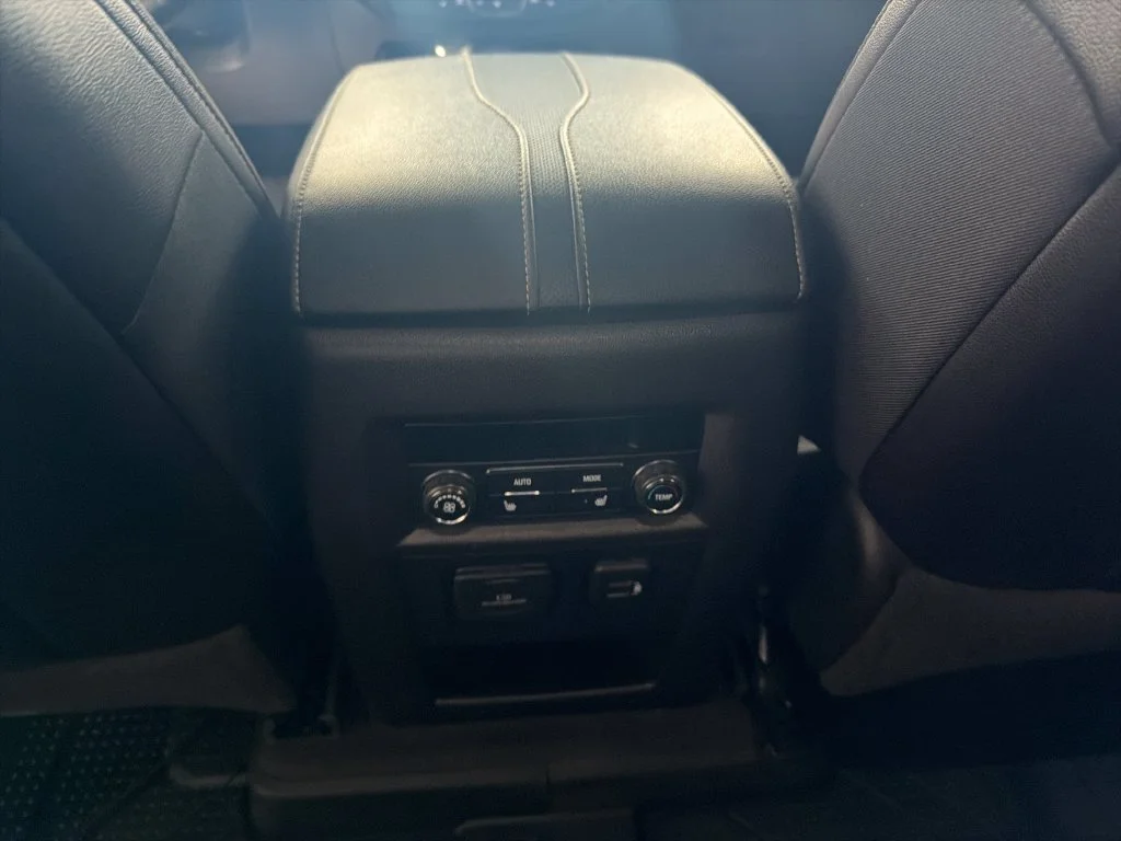 Used 2022 MOSAIC BLACK METALLIC Chevrolet Premier image 18