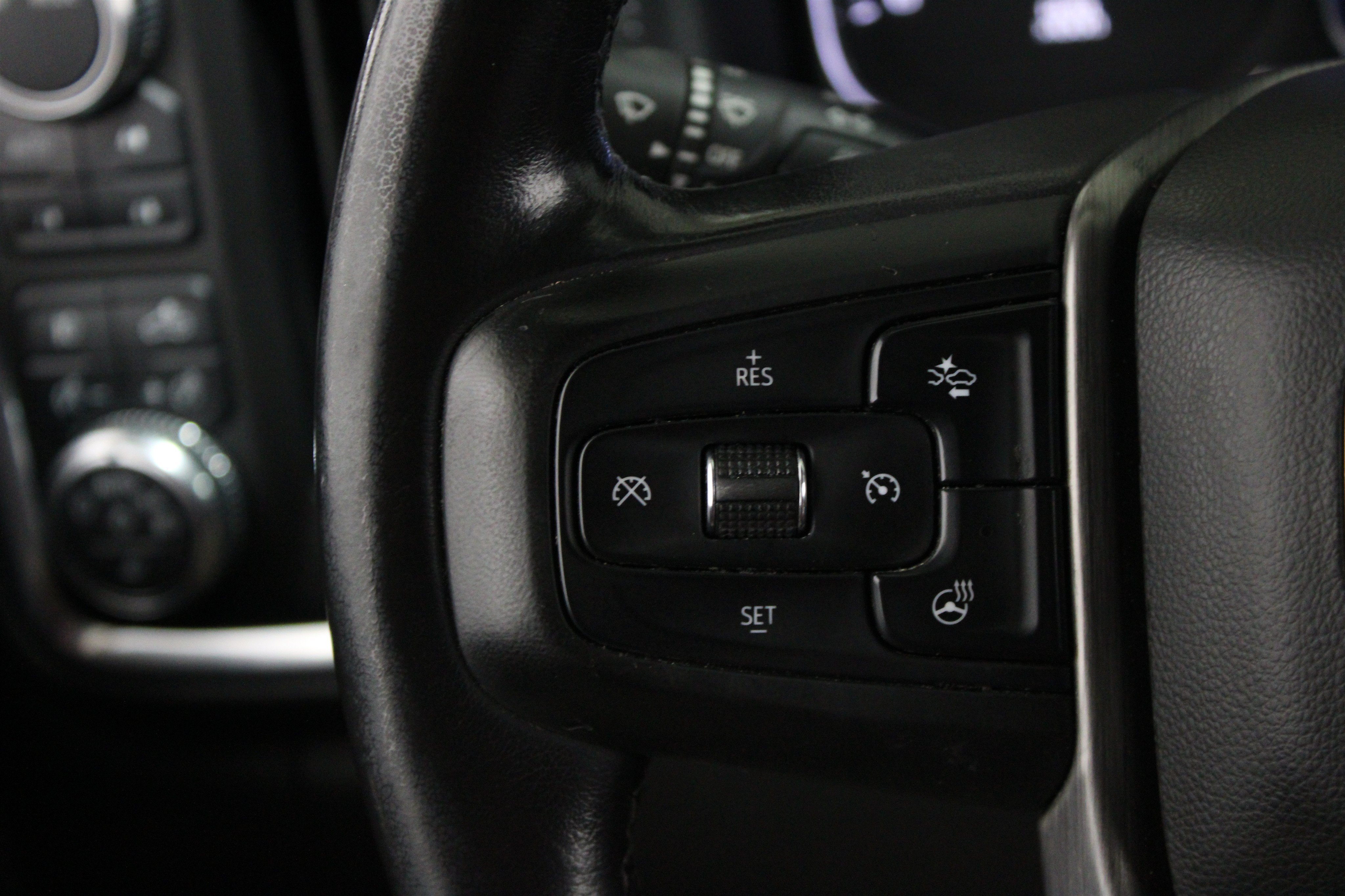 Used 2021 Pacific Blue Metallic GMC Denali image 10