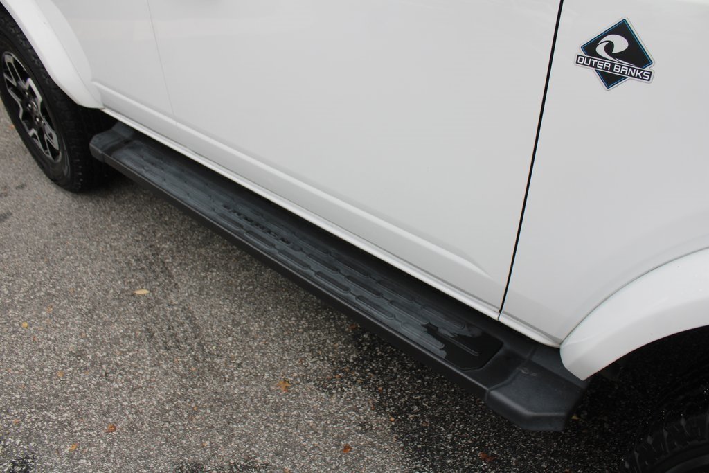 2022 Ford Bronco Outer Banks photo 4