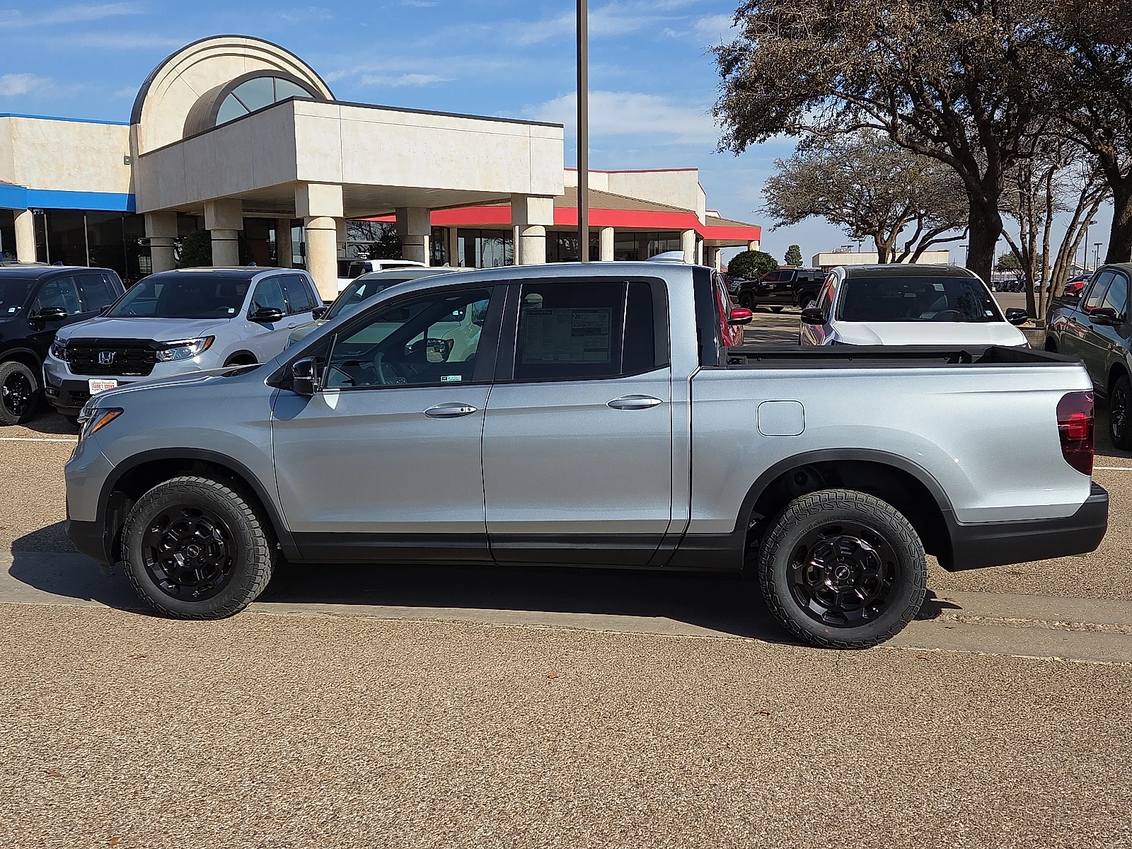 2026 Honda Ridgeline TrailSport - Photo 2