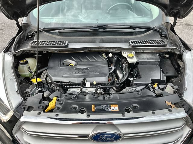 Used 2018 Black Ford SEL image 18