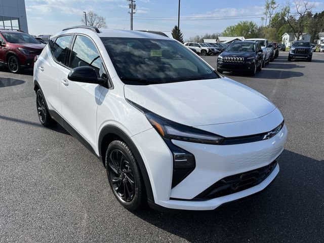 2027 Chevrolet Bolt RS - 9