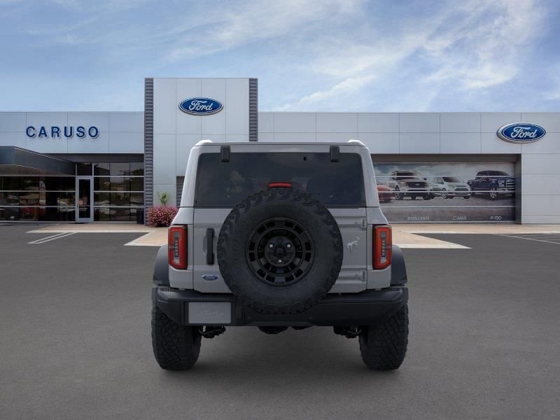 New 2026 Avalanche Gray Ford Badlands® image 5