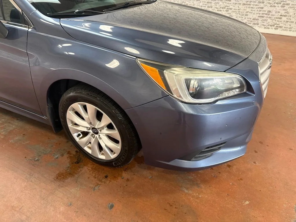 Used 2015 Twilight Blue Metallic Subaru 2.5i image 9