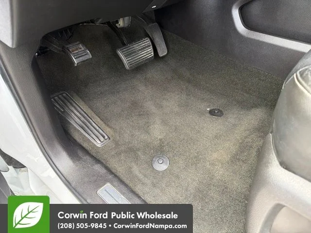 Used 2017 White Chevrolet LT image 27