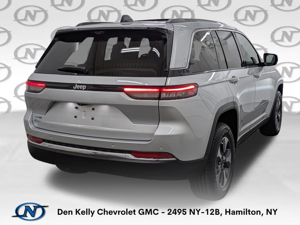 Used 2023 Silver Jeep 4xe image 2