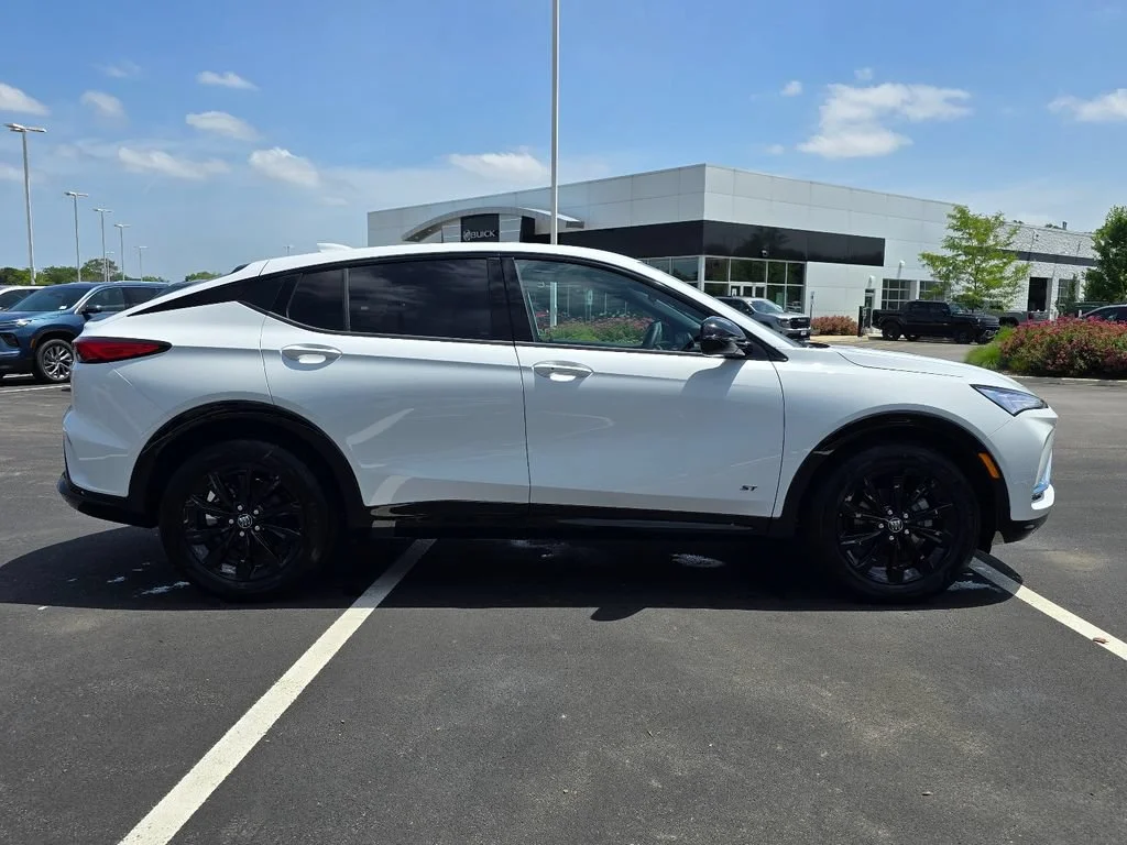 New 2026 Summit White Buick Sport Touring image 7