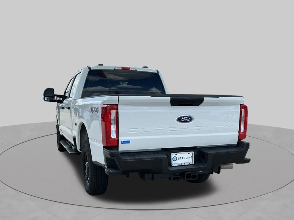 Used 2026 White Ford XL image 9