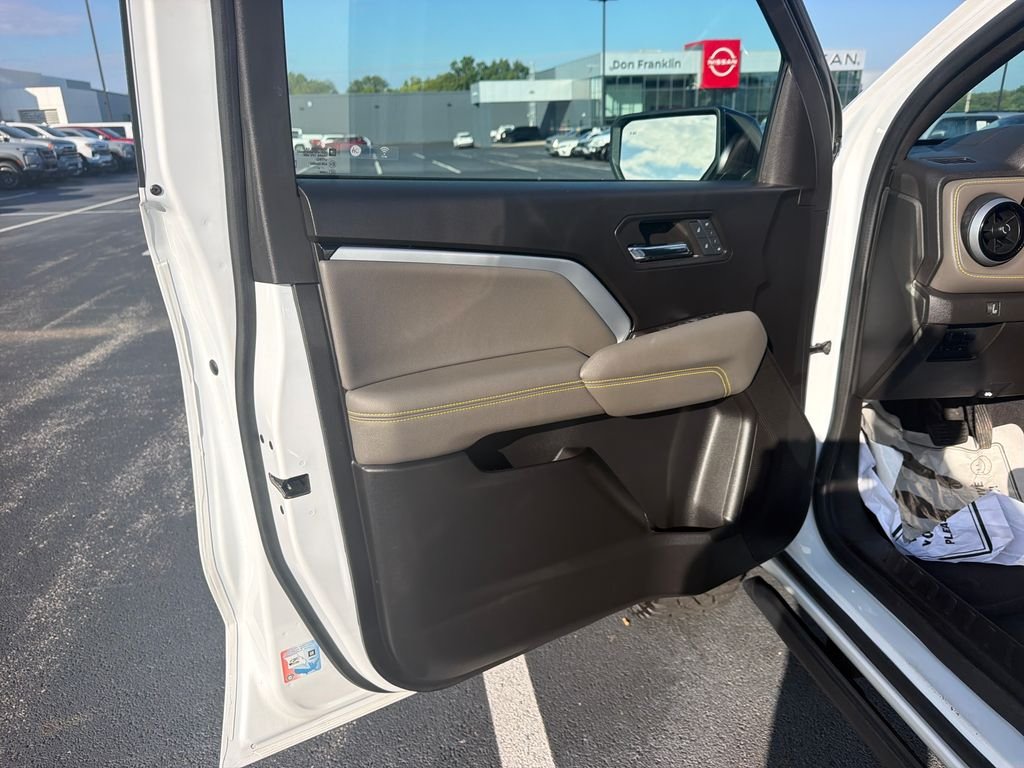 Used 2024 White Chevrolet ZR2 image 12