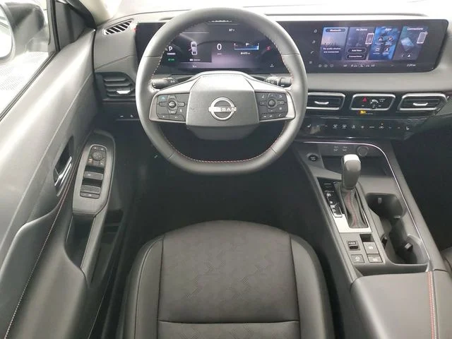 New 2026 Aspen White TriCoat / Super Black Two-tone Nissan SR image 18