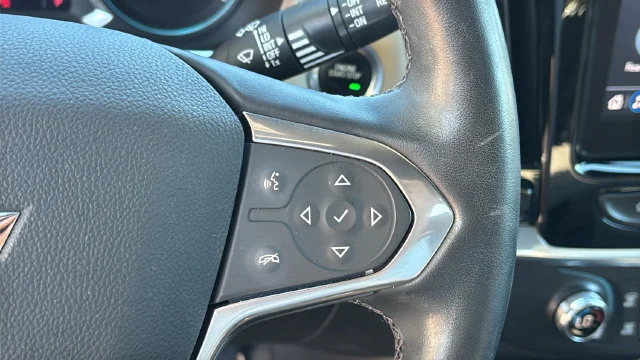 Used 2023 White Chevrolet LT Leather image 24