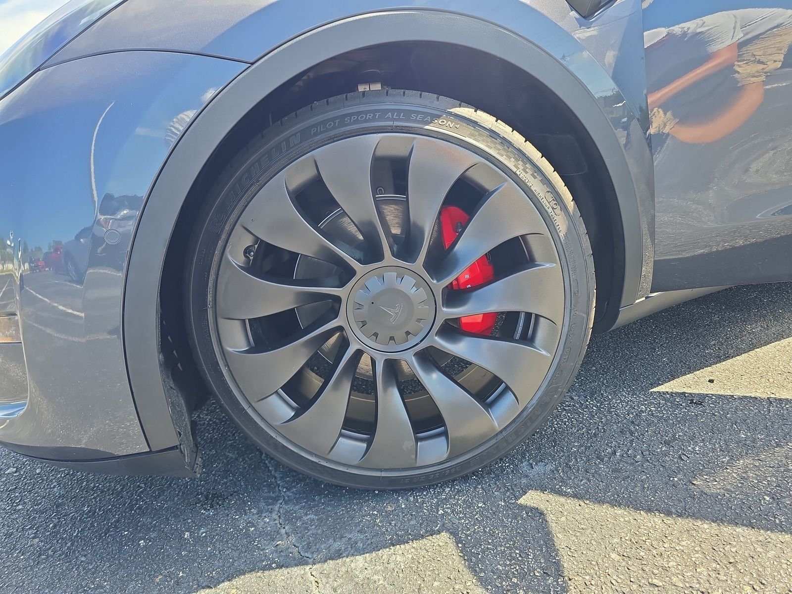 Used 2022  Tesla Performance image 26