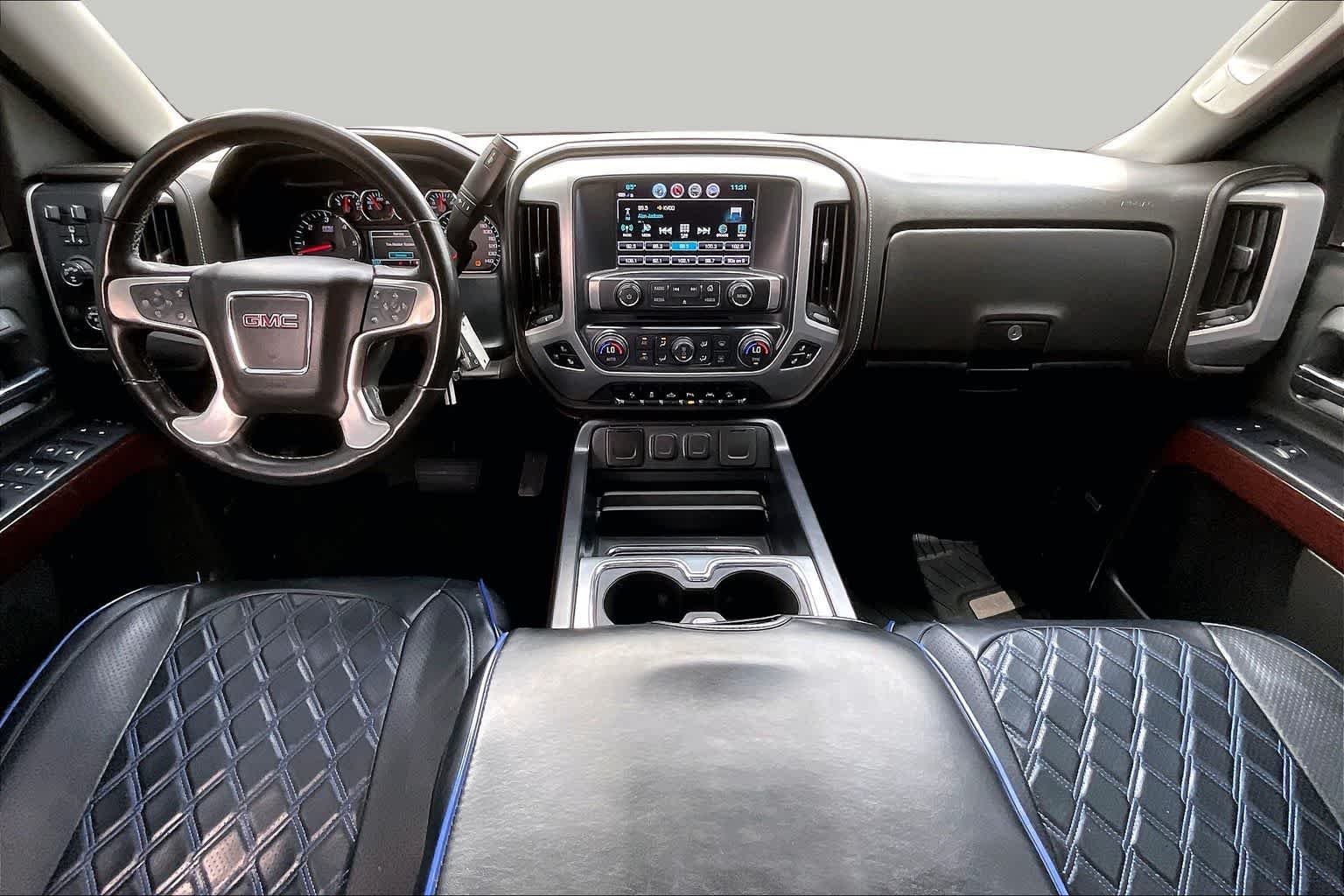 Used 2018 Quicksilver Metallic GMC SLT image 15