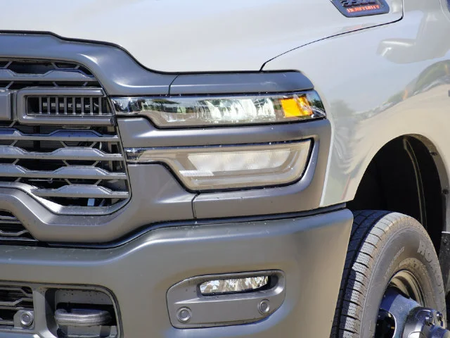 New 2027 Ceramic Gray Clear-Coat Exterior Paint RAM Tradesman image 11