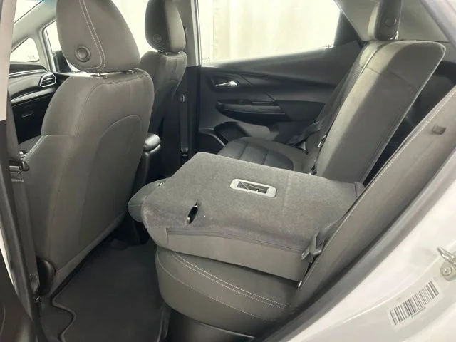 Used 2022 White Chevrolet 1LT image 23