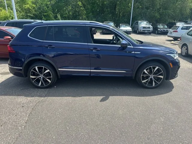 Used 2023 Volkswagen Tiguan SEL R-LINE with VIN 3VV4B7AXXPM125399 for sale in White Bear Lake, Minnesota