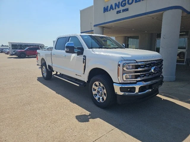 New 2026 Star White Metallic Tri-Coat Ford F-250® Lariat® image 31