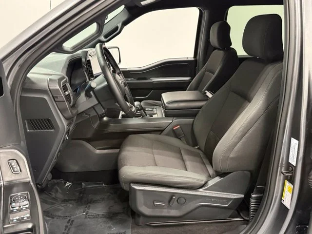 Used 2024 Gray Ford XLT image 13