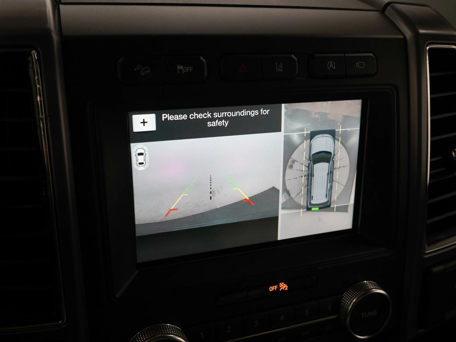 Used 2018 Shadow Black Ford Platinum image 23