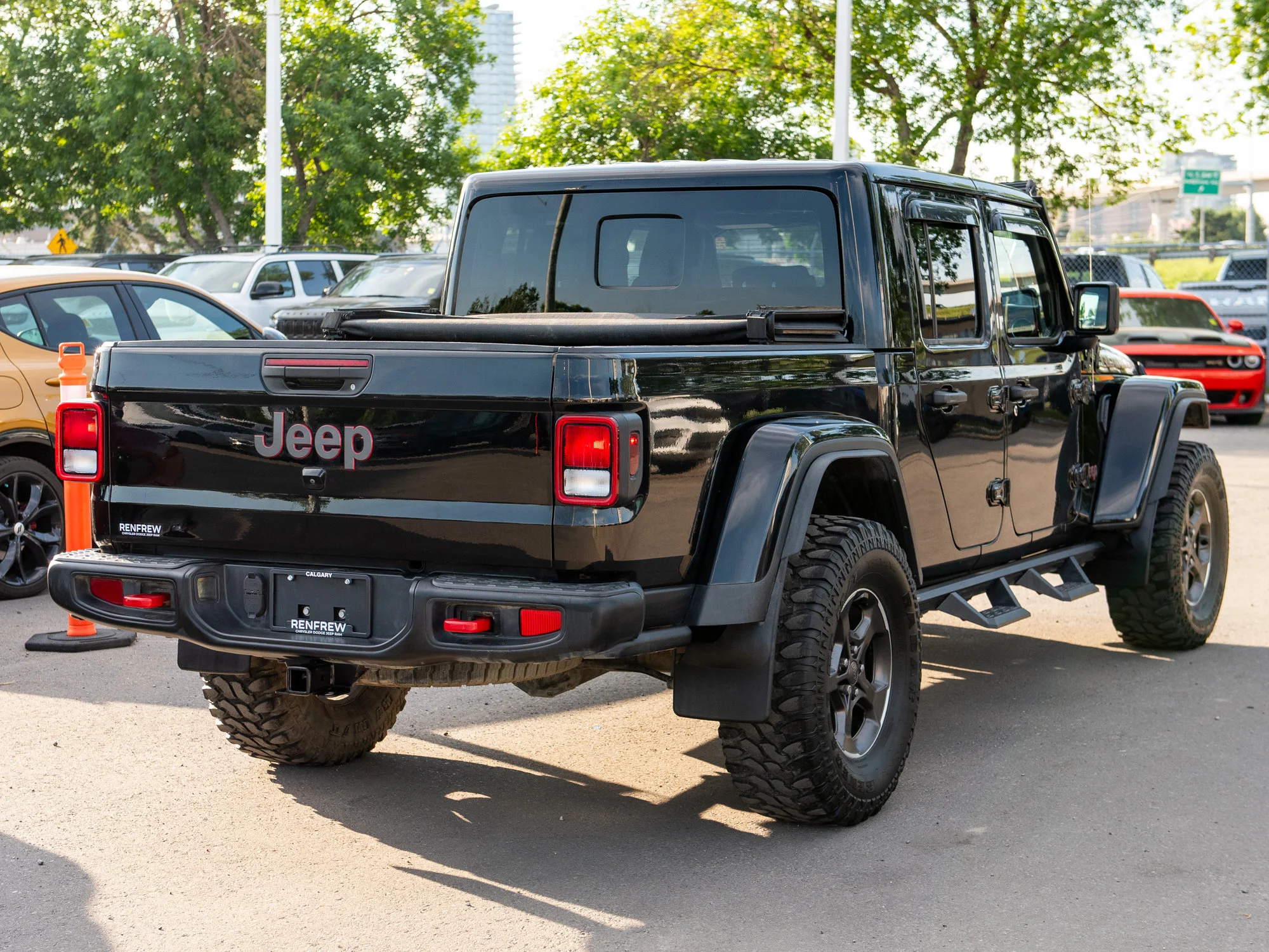 Used 2023 Black Jeep Rubicon* image 15
