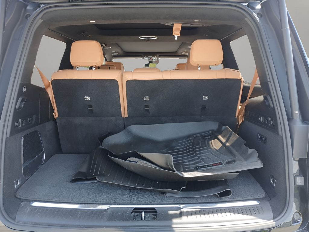 Used 2022 Black Jeep Series III image 30