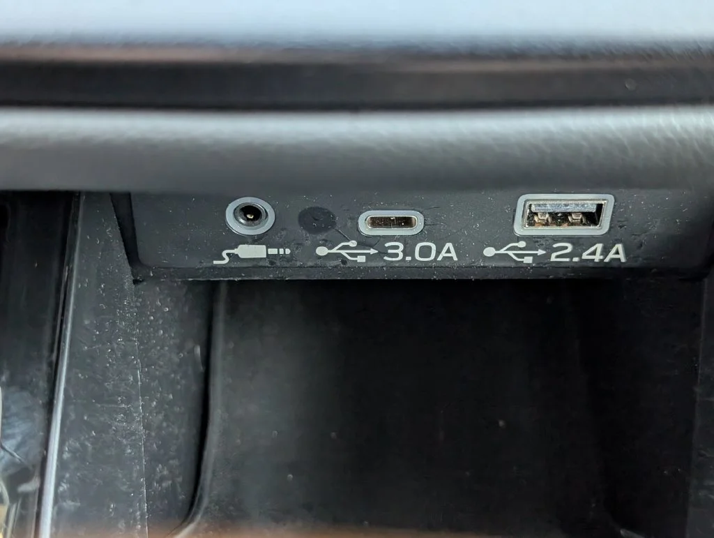 Used 2025 Green Subaru Wilderness image 28