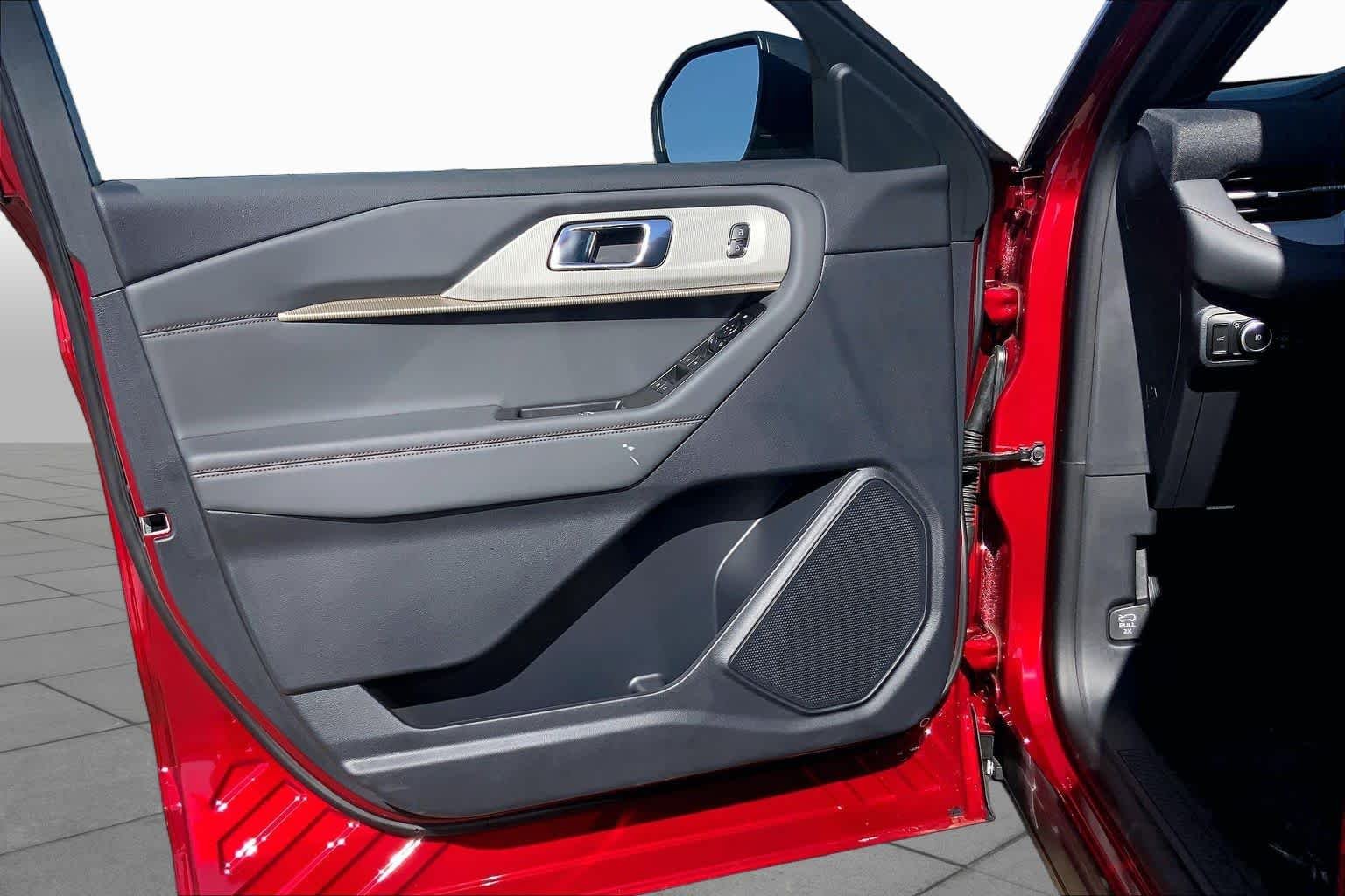 New 2027 Ruby Red Metallic Tinted Clearcoat Ford Active image 10