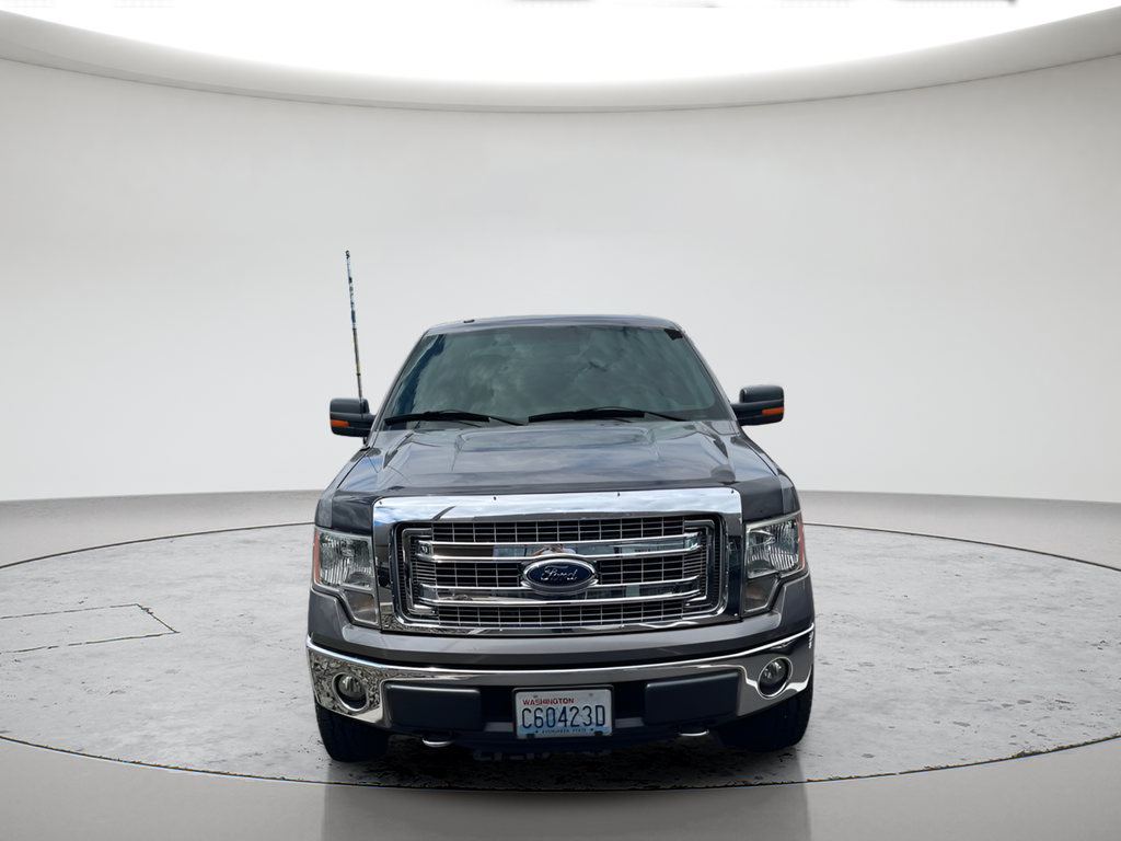 Used 2013 Tuxedo Black Metallic Ford XLT image 2