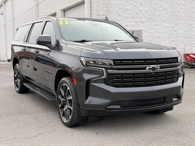 Used 2022 Evergreen Gray Metallic Chevrolet RST image 8