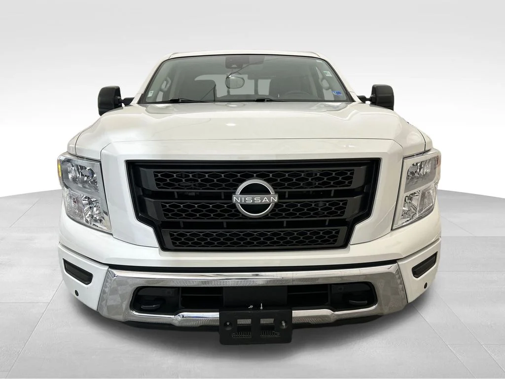 Used 2024 White Nissan SV image 10