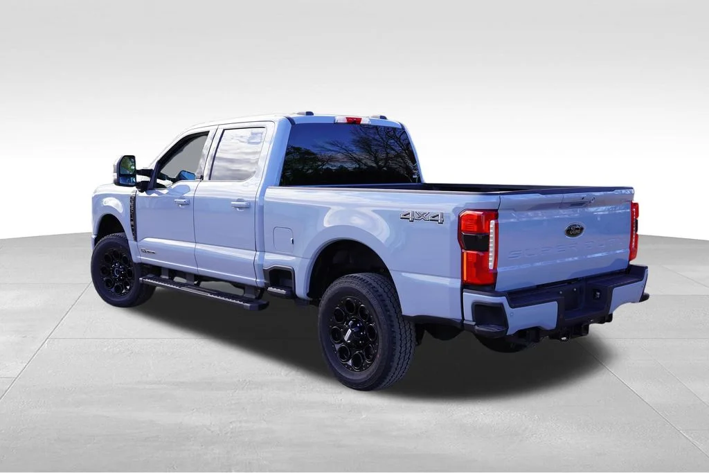 Used 2025 Gray Ford Lariat image 7