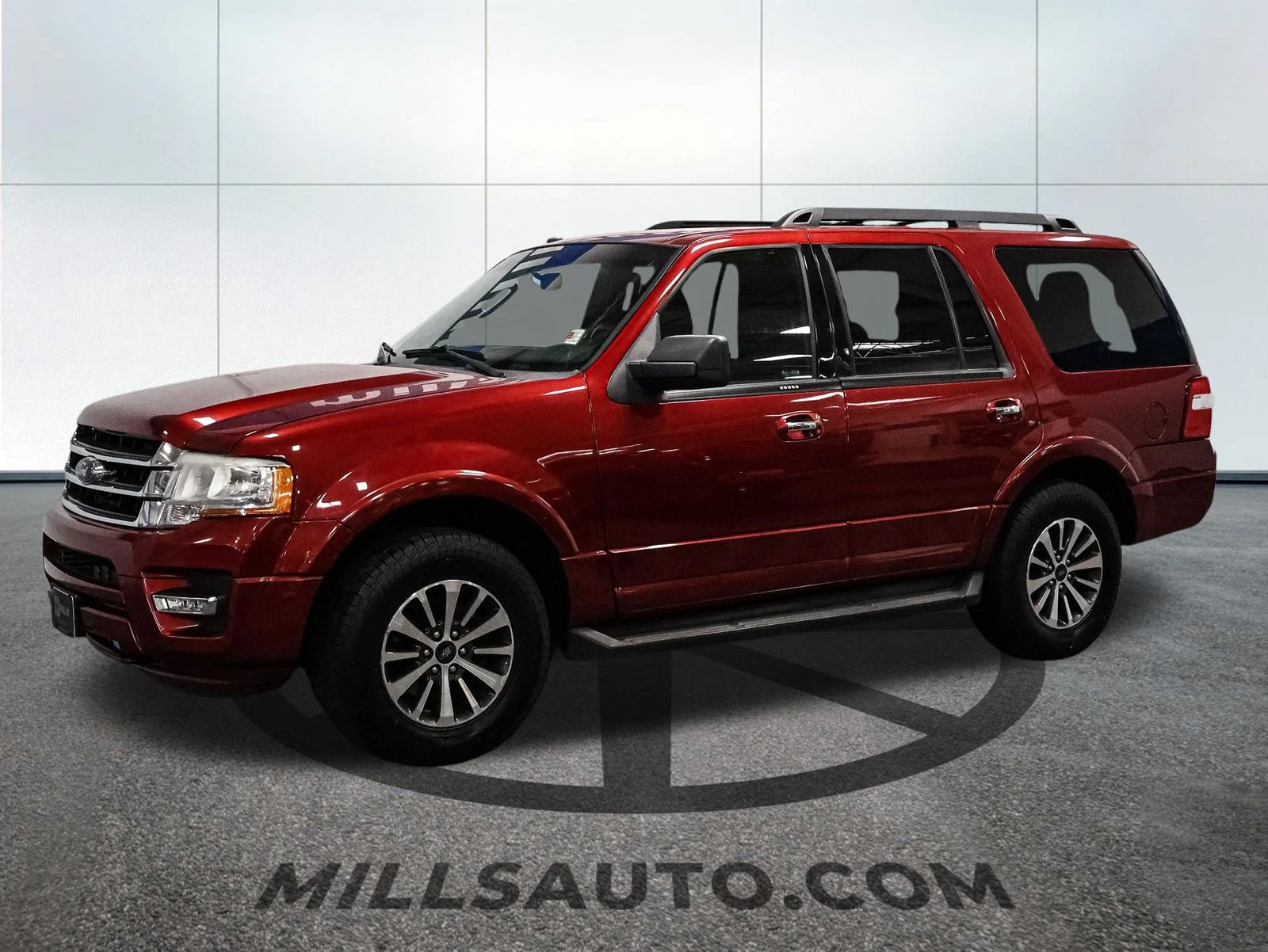 Used 2017 Ford Expedition XLT with VIN 1FMJU1JT7HEA78650 for sale in Baxter, Minnesota