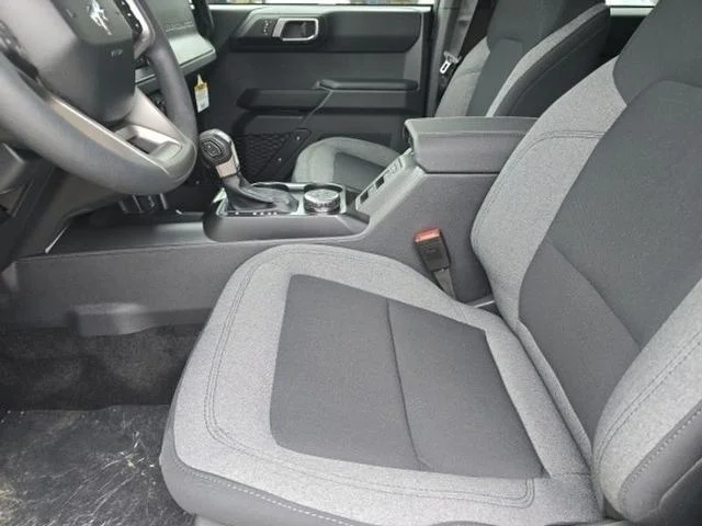 2025 Ford Bronco 4-Door Base - Photo 24