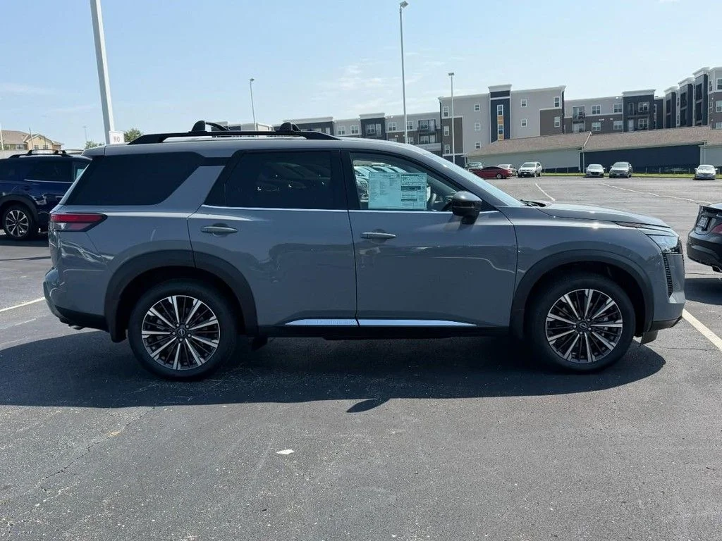 New 2026 Boulder Gray Pearl Nissan Platinum image 2