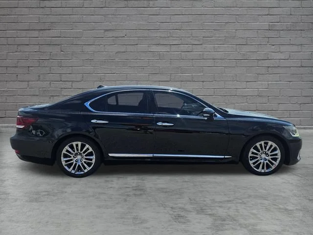 Used 2015 Black Lexus 4dr Sdn Crafted Line RWD image 6
