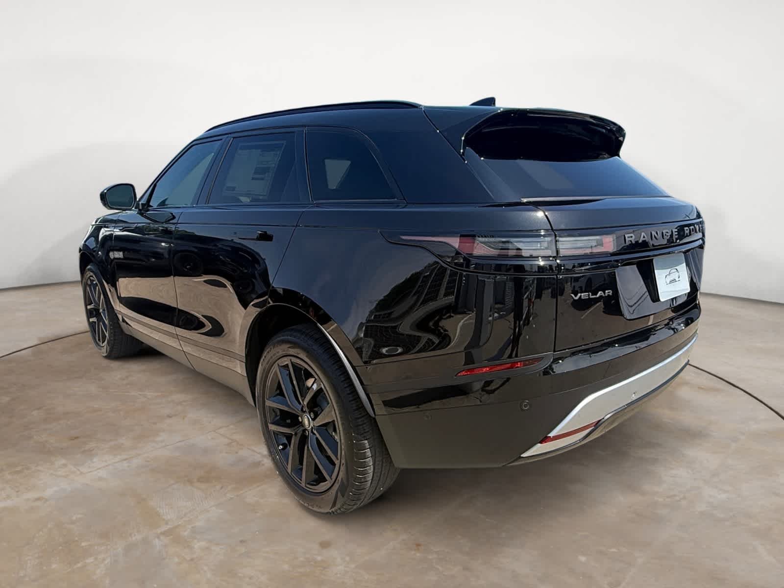 New 2026 Santorini Black Land Rover S image 3