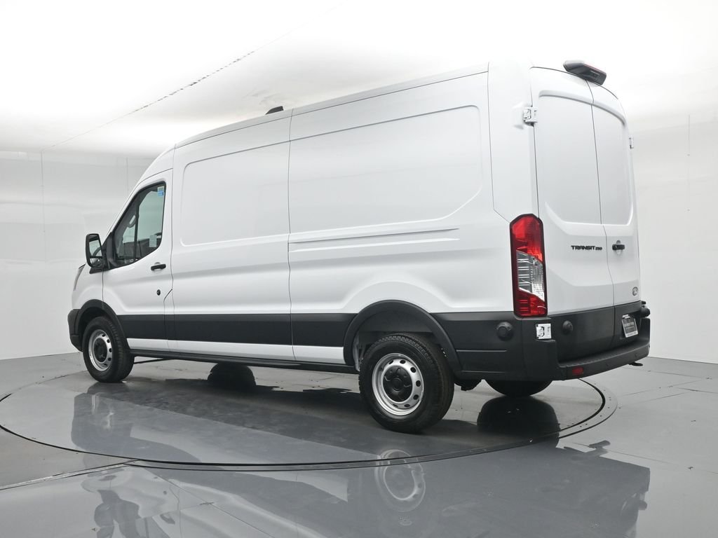 New 2026 Oxford White Ford Base image 6