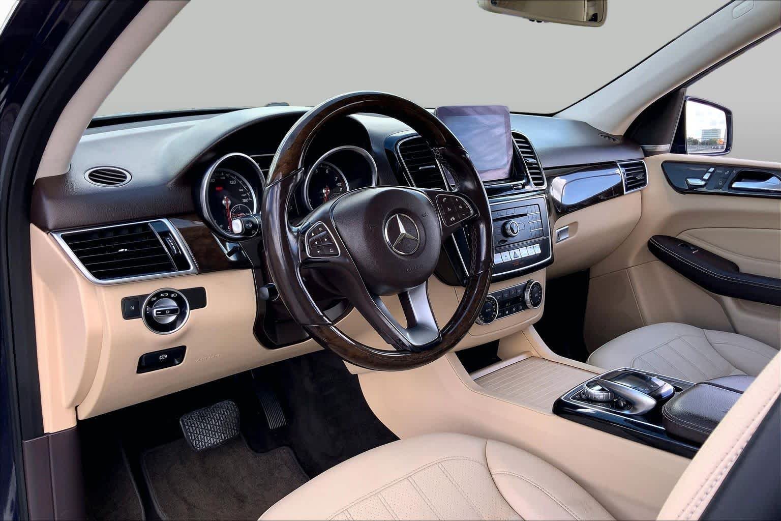 Used 2016 Lunar Blue Metallic Mercedes-Benz GLE 350 image 16