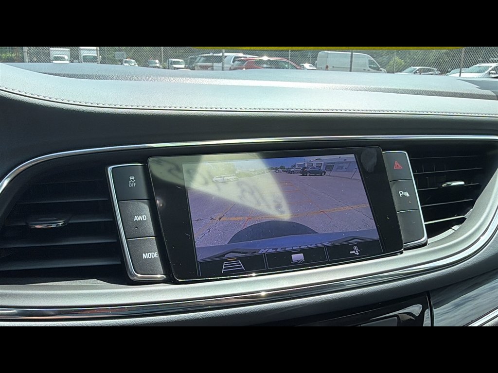 Used 2021 Includes Spectra Gray lower exterior accent color.) Buick Essence image 18