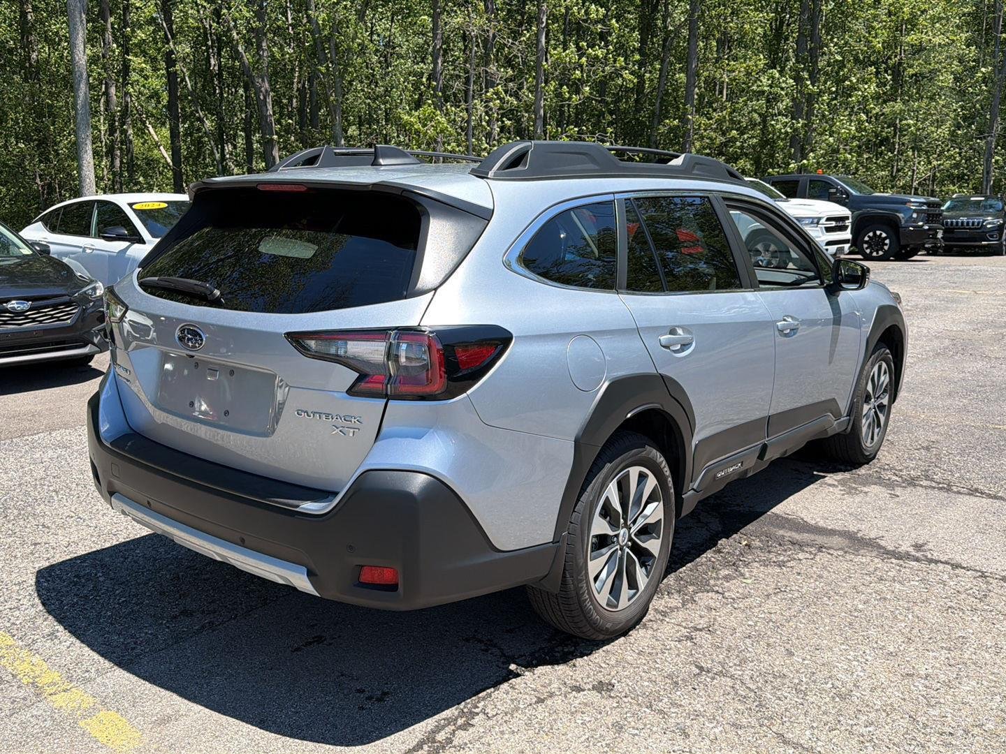 Used 2024 Ice Silver Metallic Subaru Limited XT image 9