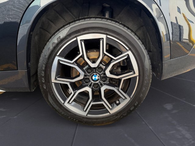 Used 2023 Black BMW xDrive28i image 48