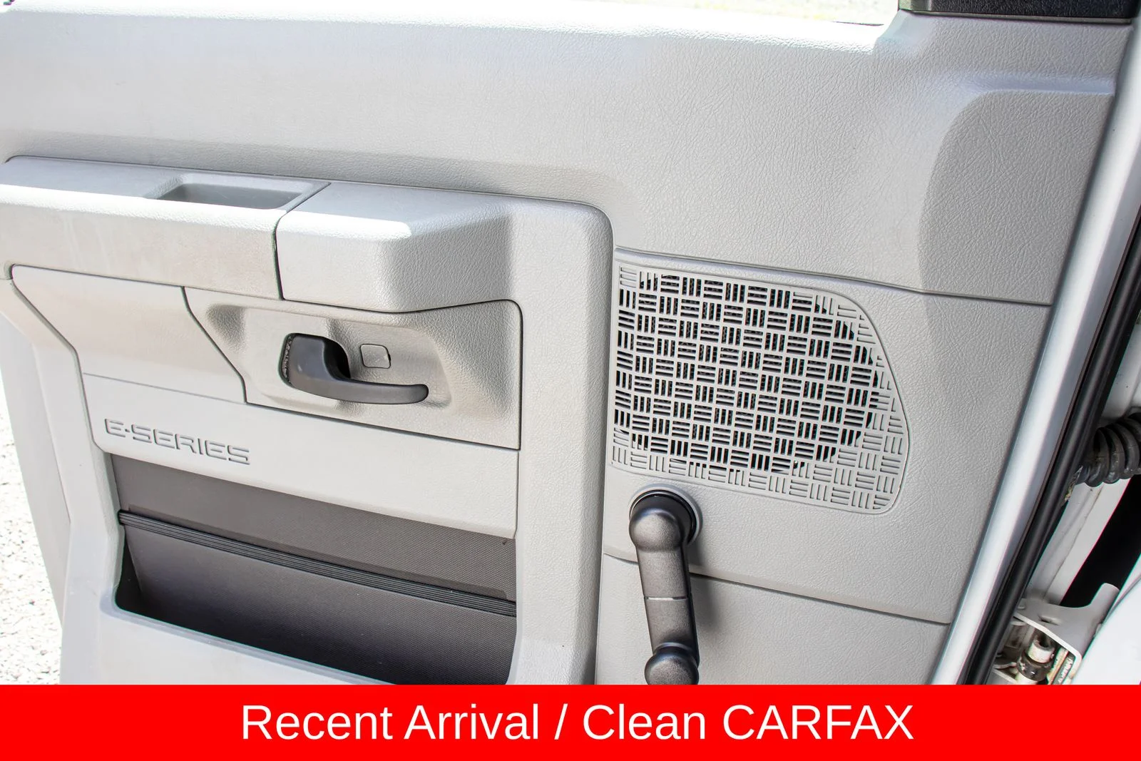 Used 2014 White Ford Base image 22