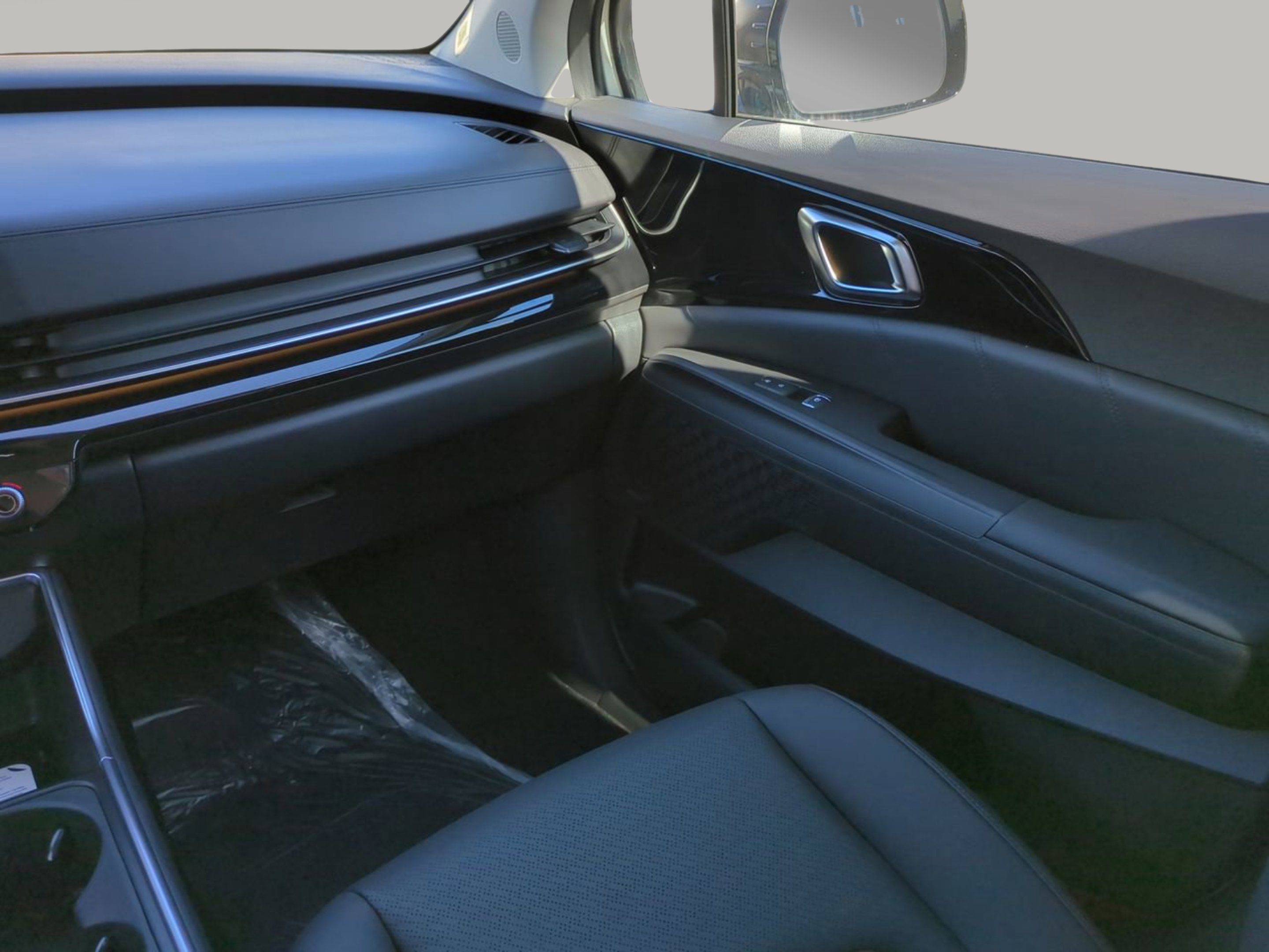 New 2026 Ivory Silver Kia SX Prestige image 21